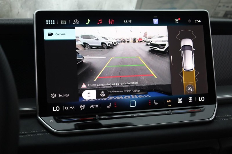 Volkswagen Tiguan Vehicle Image 14