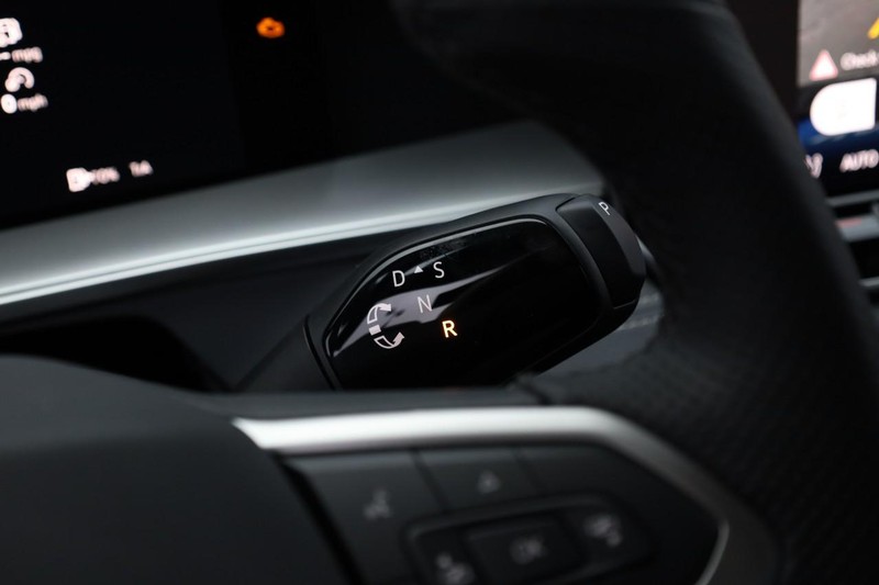 Volkswagen Tiguan Vehicle Image 15