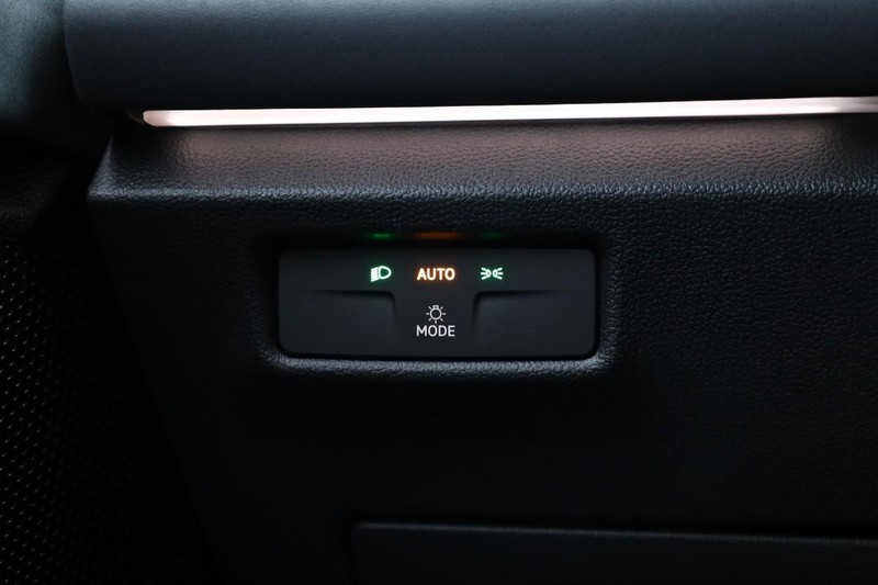 Volkswagen Tiguan Vehicle Image 20