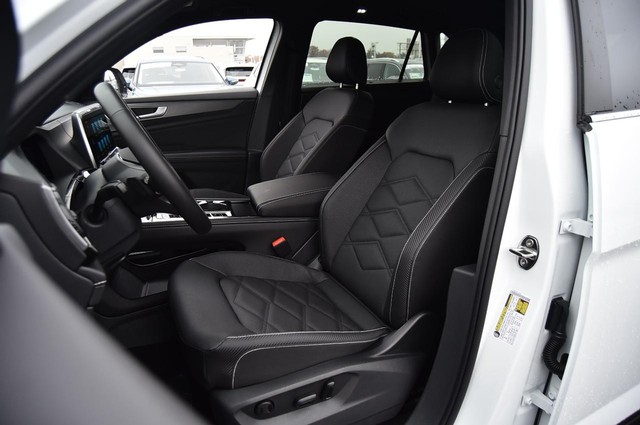 Volkswagen Atlas Cross Sport Vehicle Image 19