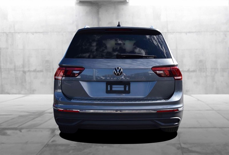 Volkswagen Tiguan Vehicle Image 06