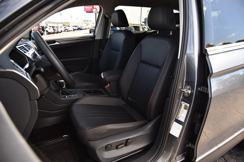 Volkswagen Tiguan Vehicle Image 19