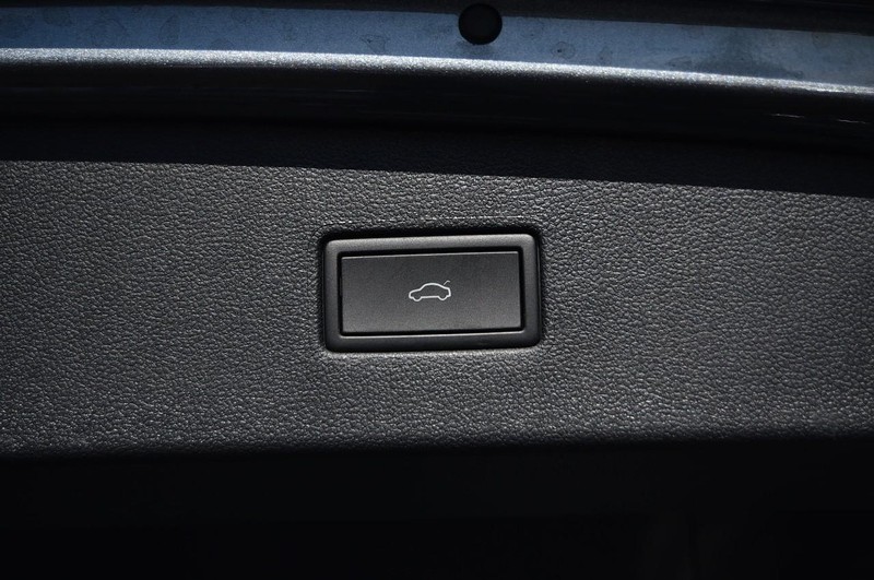 Volkswagen Tiguan Vehicle Image 26