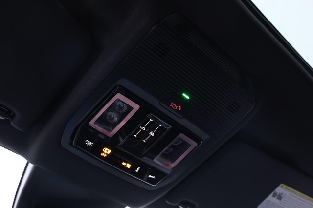 Volkswagen Atlas Cross Sport Vehicle Image 19