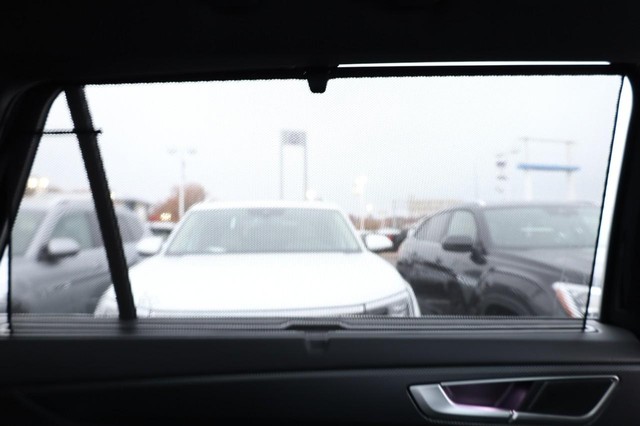 Volkswagen Atlas Cross Sport Vehicle Image 27