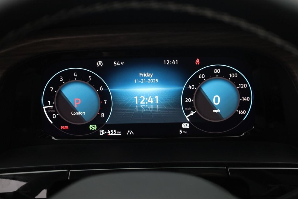 Volkswagen Atlas Vehicle Full-screen Gallery Image 15