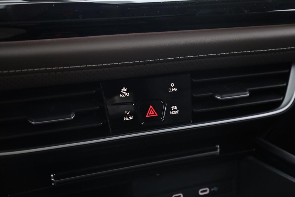 Volkswagen Atlas Vehicle Full-screen Gallery Image 19