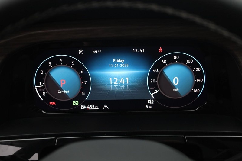 Volkswagen Atlas Vehicle Full-screen Gallery Image 15