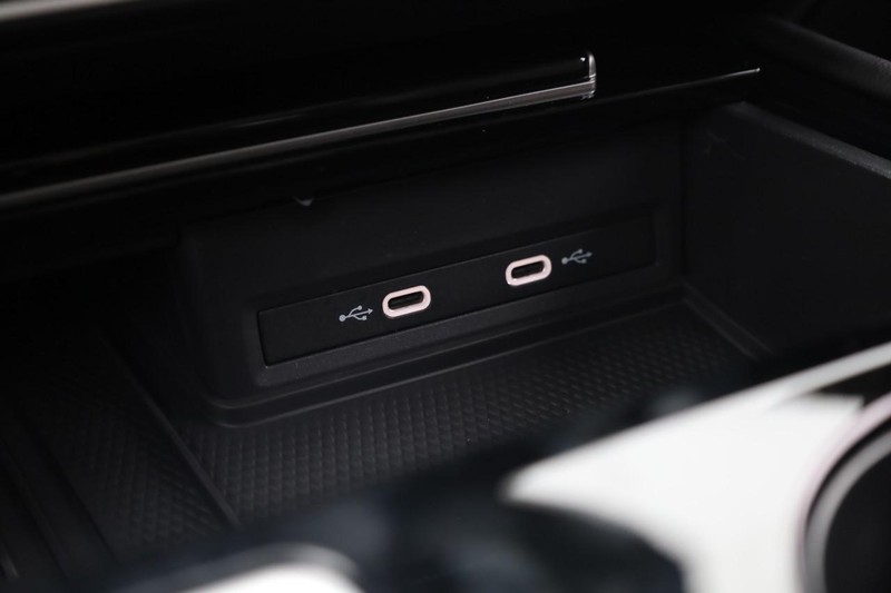 Volkswagen Atlas Vehicle Full-screen Gallery Image 20