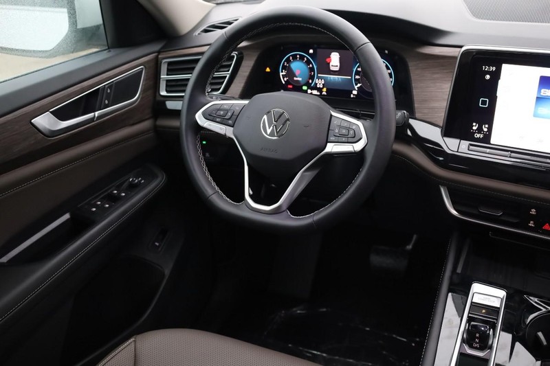 Volkswagen Atlas Vehicle Full-screen Gallery Image 29