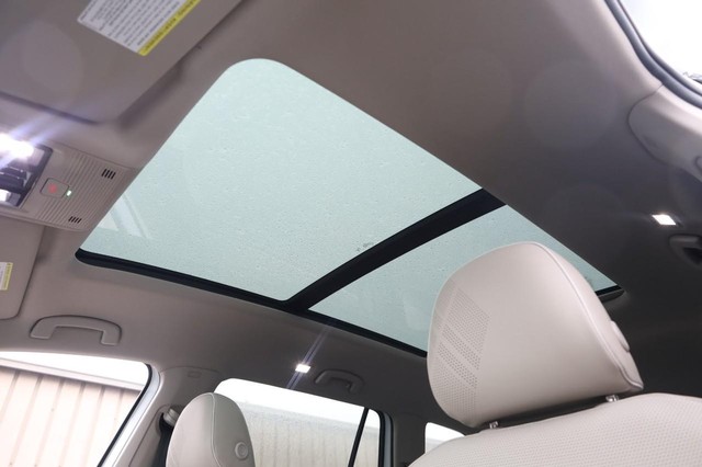 Volkswagen Atlas Vehicle Image 11