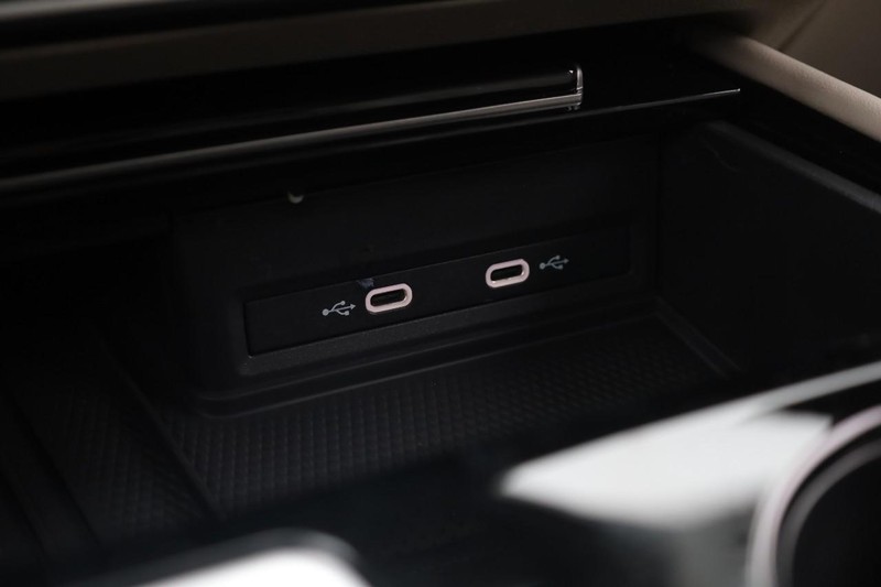 Volkswagen Atlas Vehicle Full-screen Gallery Image 20