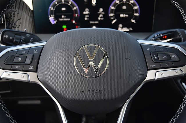 Volkswagen Tiguan Vehicle Image 18