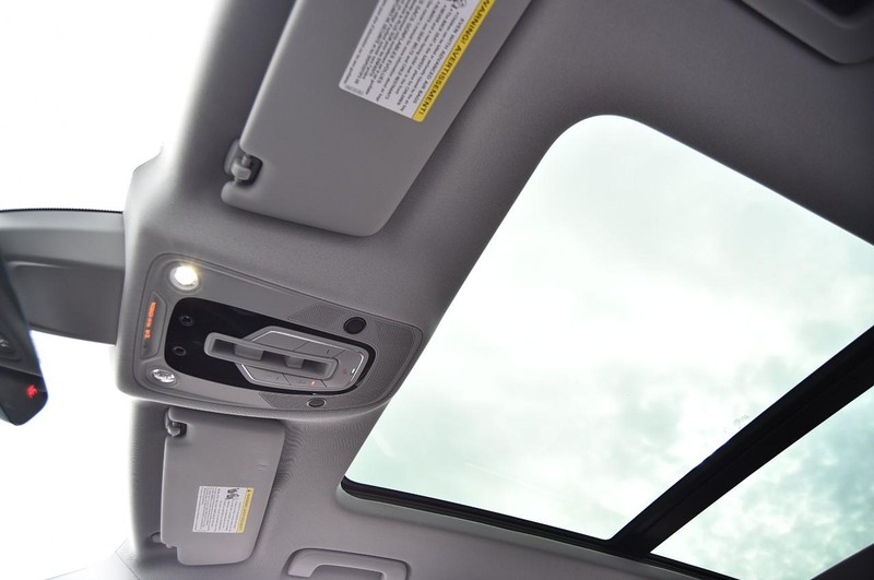 Audi Q5 Vehicle Full-screen Gallery Image 21