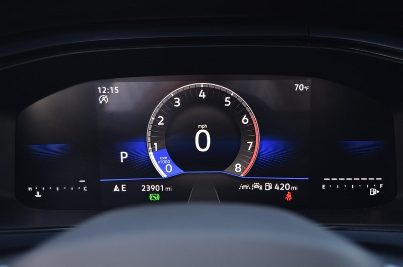 Volkswagen Taos Vehicle Full-screen Gallery Image 12