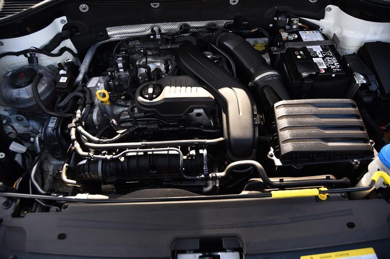 Volkswagen Taos Vehicle Full-screen Gallery Image 27