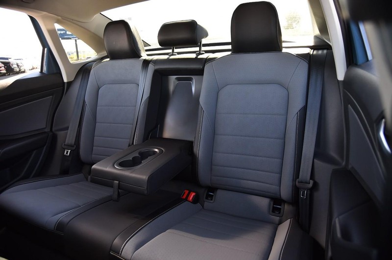 Volkswagen Jetta Vehicle Image 22