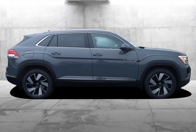 Volkswagen Atlas Cross Sport Vehicle Image 05