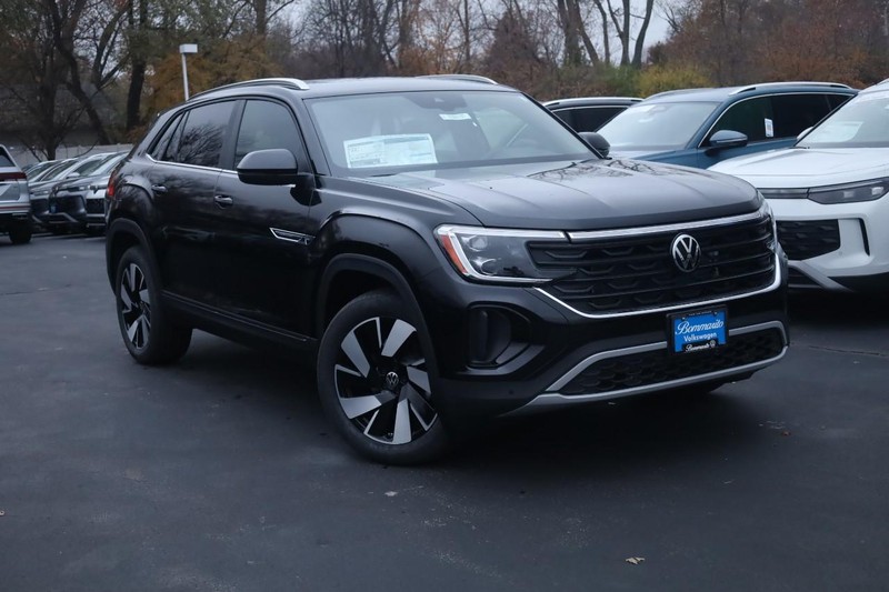 Volkswagen Atlas Cross Sport Vehicle Image 02