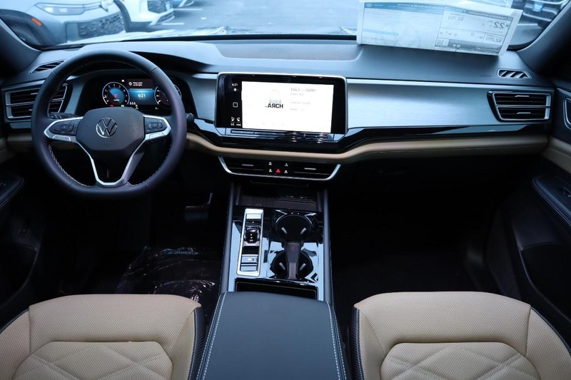 Volkswagen Atlas Cross Sport Vehicle Image 24