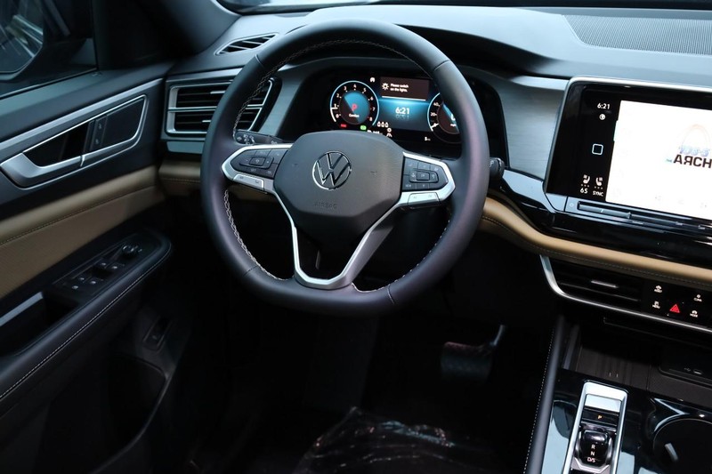 Volkswagen Atlas Cross Sport Vehicle Image 25