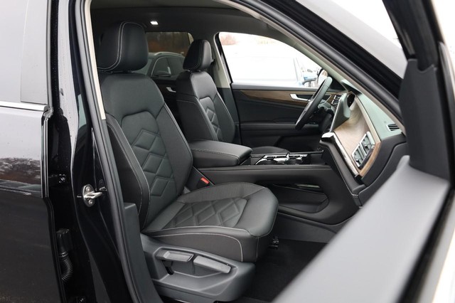 Volkswagen Atlas Vehicle Image 30