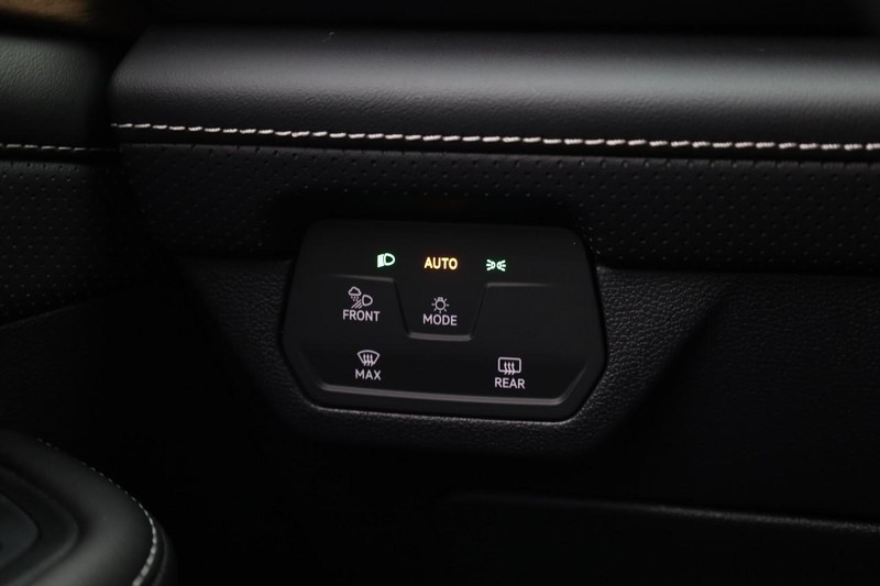 Volkswagen Atlas Vehicle Full-screen Gallery Image 22