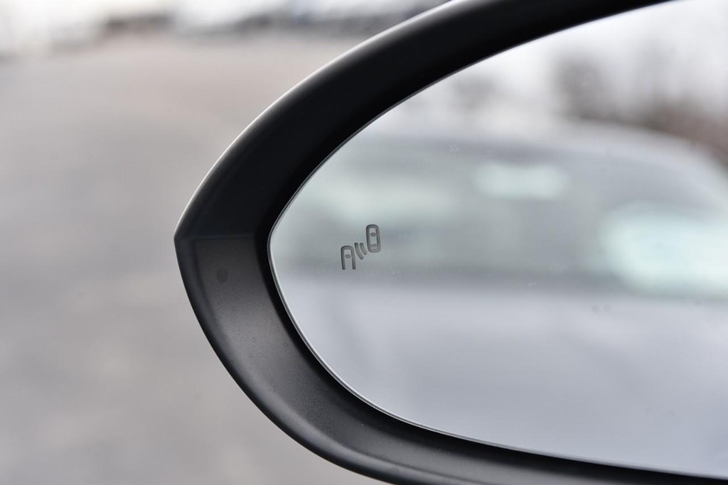 Volkswagen Jetta Vehicle Full-screen Gallery Image 10