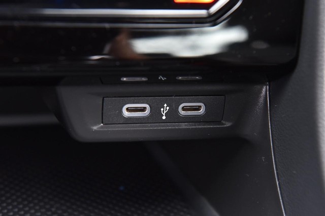 Volkswagen Jetta Vehicle Image 16