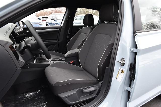 Volkswagen Jetta Vehicle Image 19