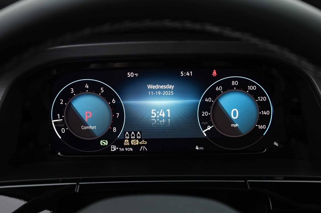 Volkswagen Atlas Cross Sport Vehicle Full-screen Gallery Image 12