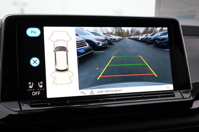 Volkswagen Atlas Cross Sport Vehicle Image 14