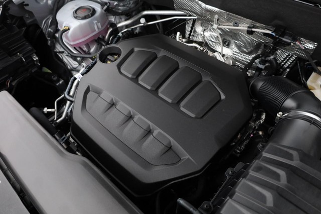 Volkswagen Atlas Cross Sport Vehicle Image 28