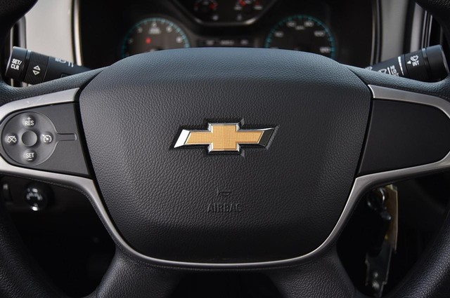 Chevrolet Colorado Vehicle Image 17
