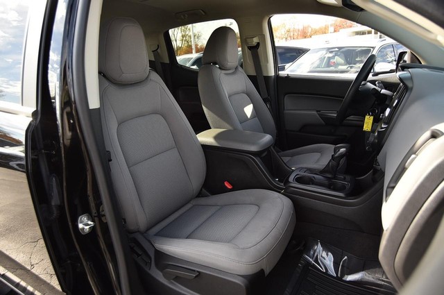 Chevrolet Colorado Vehicle Image 19