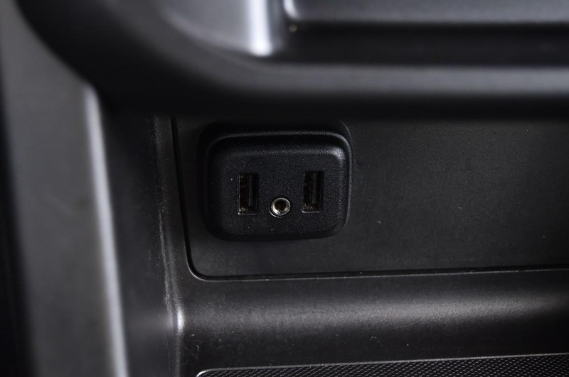 Chevrolet Colorado Vehicle Full-screen Gallery Image 16