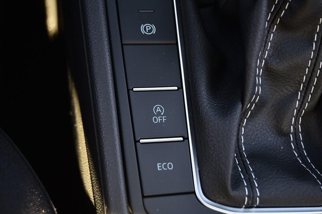 Volkswagen Jetta Vehicle Image 17