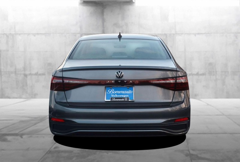 Volkswagen Jetta Vehicle Image 06