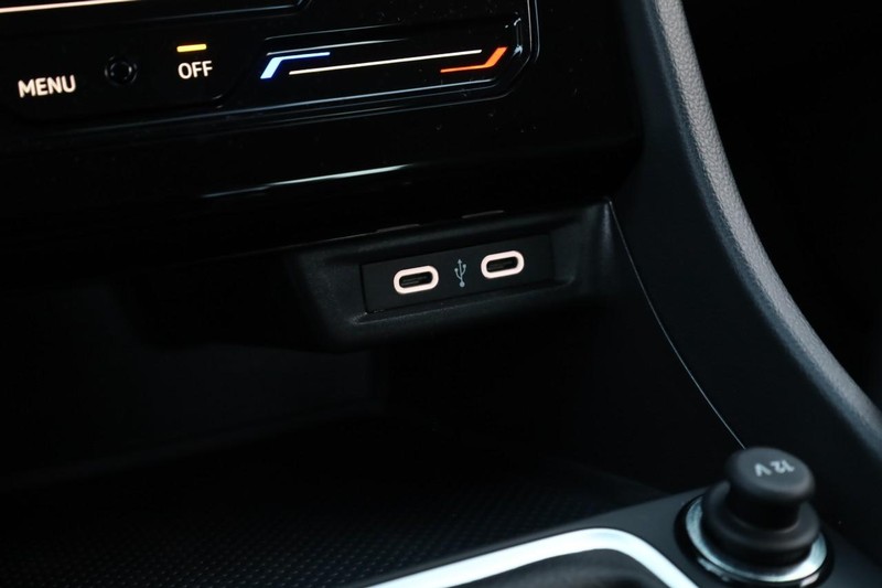 Volkswagen Jetta Vehicle Image 14