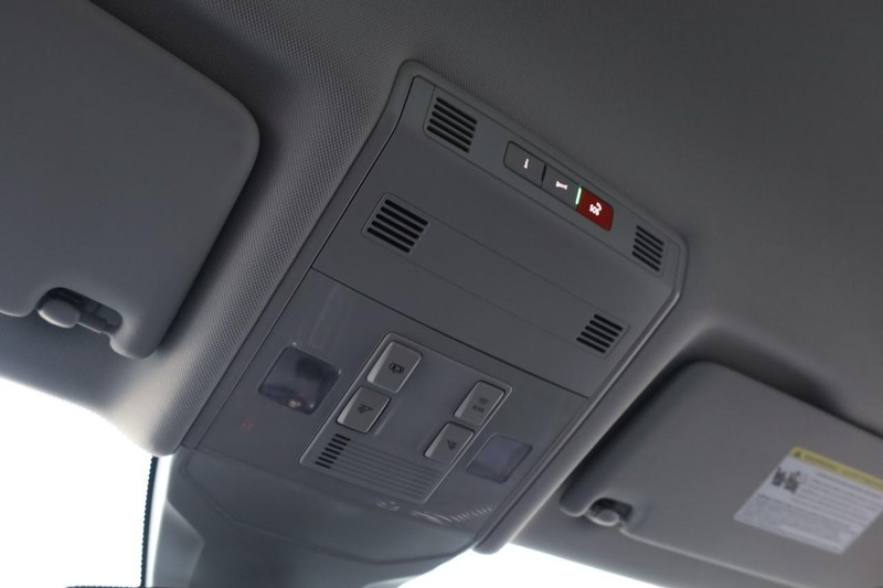 Volkswagen Jetta Vehicle Image 16