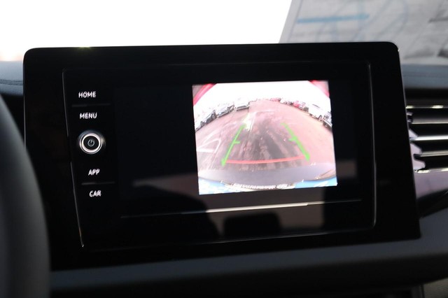 Volkswagen Jetta Vehicle Image 12