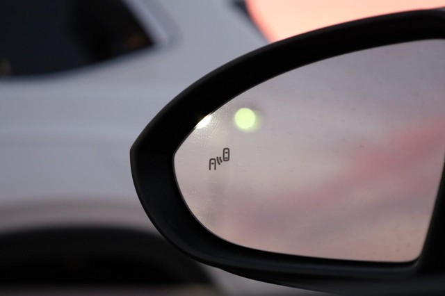 Volkswagen Jetta Vehicle Image 19