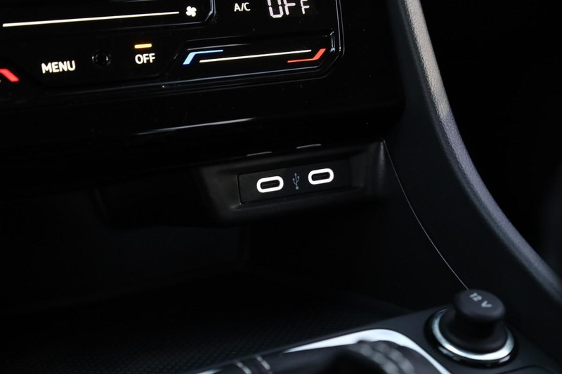 Volkswagen Jetta Vehicle Image 14