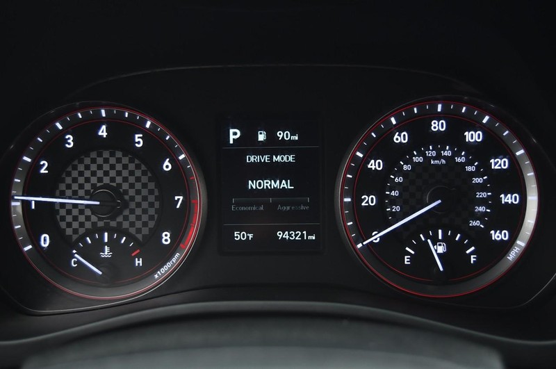 Hyundai Veloster Vehicle Full-screen Gallery Image 11