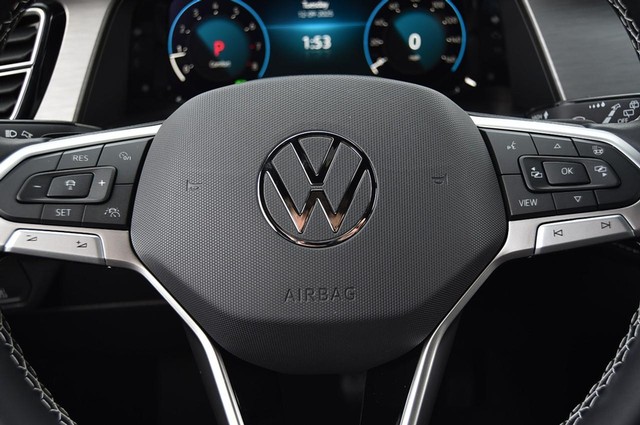 Volkswagen Atlas Cross Sport Vehicle Image 18