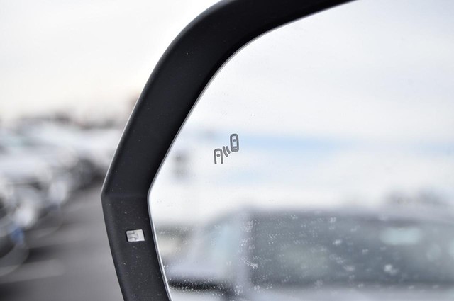 Volkswagen Atlas Cross Sport Vehicle Image 10