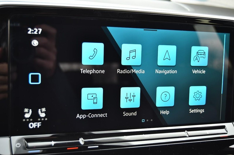 Volkswagen Atlas Cross Sport Vehicle Image 14