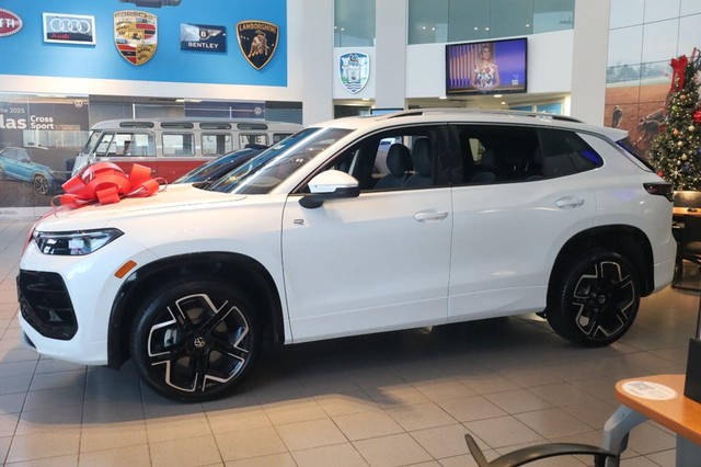 Volkswagen Tiguan Vehicle Image 04