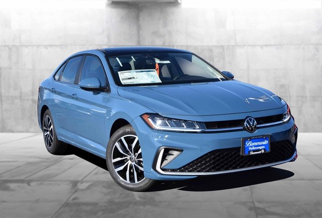 Volkswagen Jetta Vehicle Image 02