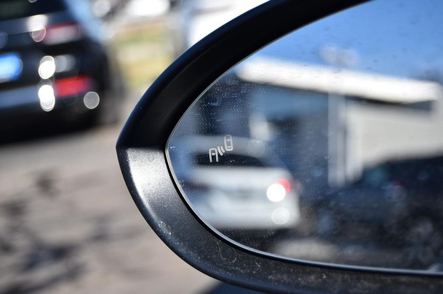 Volkswagen Jetta Vehicle Image 10